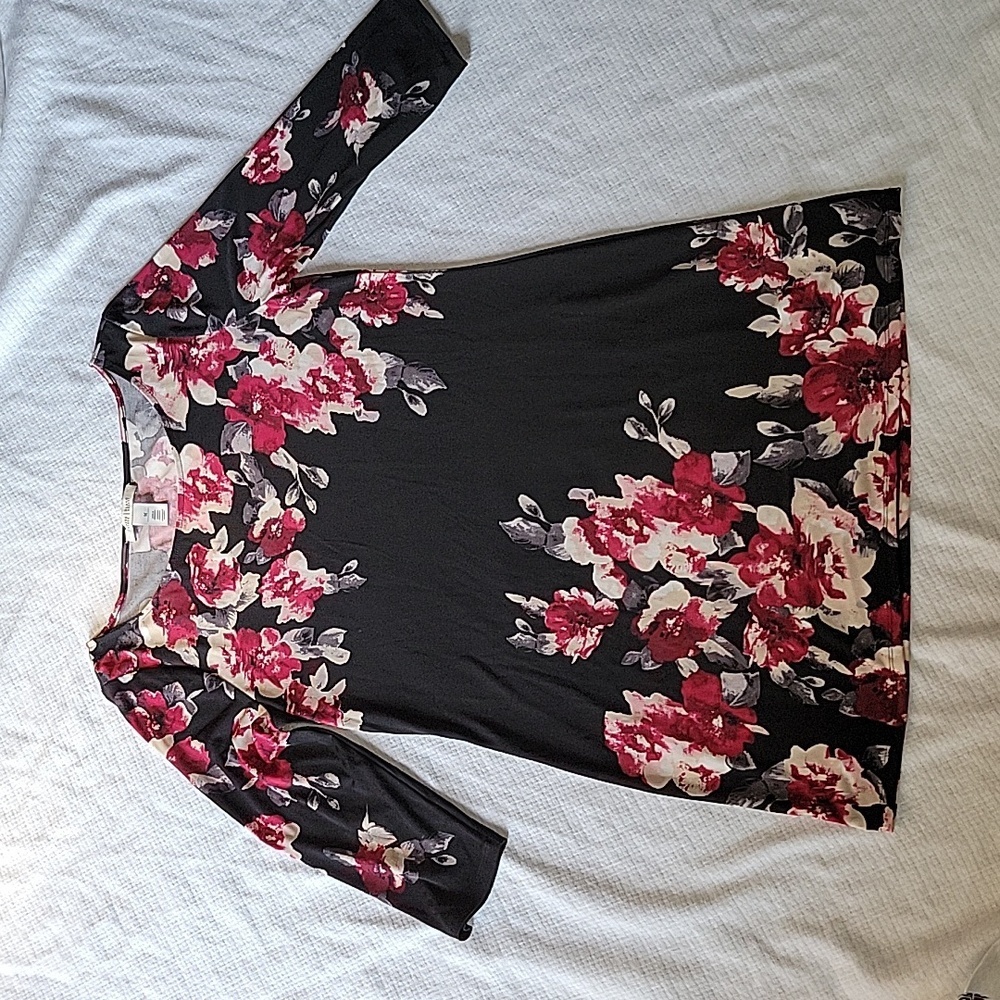 White House Black Market Black Red Floral Dress Medium Mint Condition